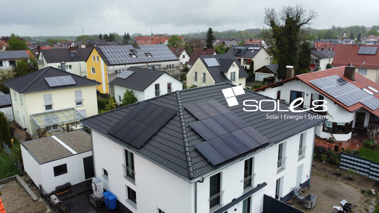 Photovoltaik Anlage in Gersthofen auf Einfamilienhaus Dach